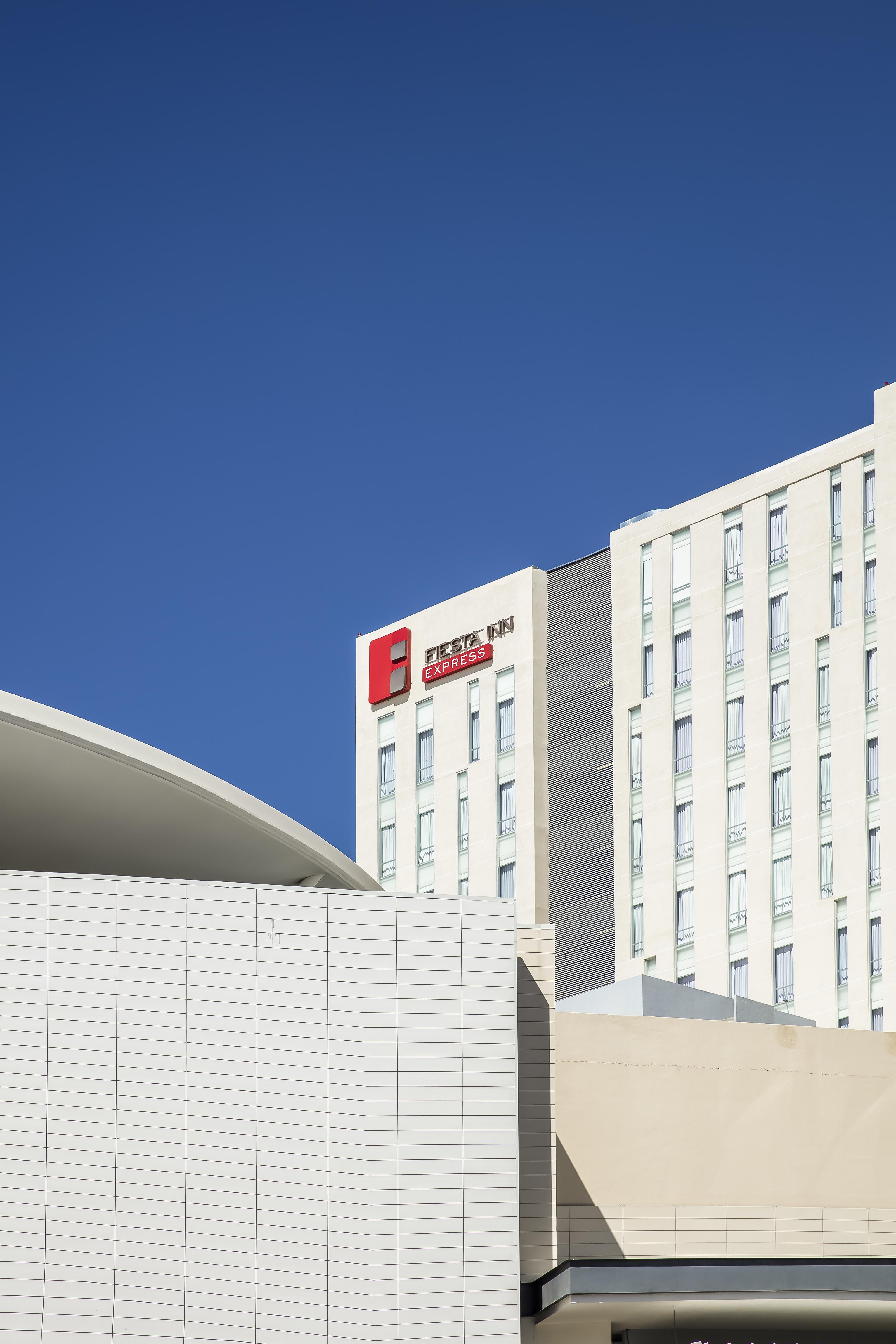 Fiesta Inn Express Queretaro Constituyentes Eksteriør bilde